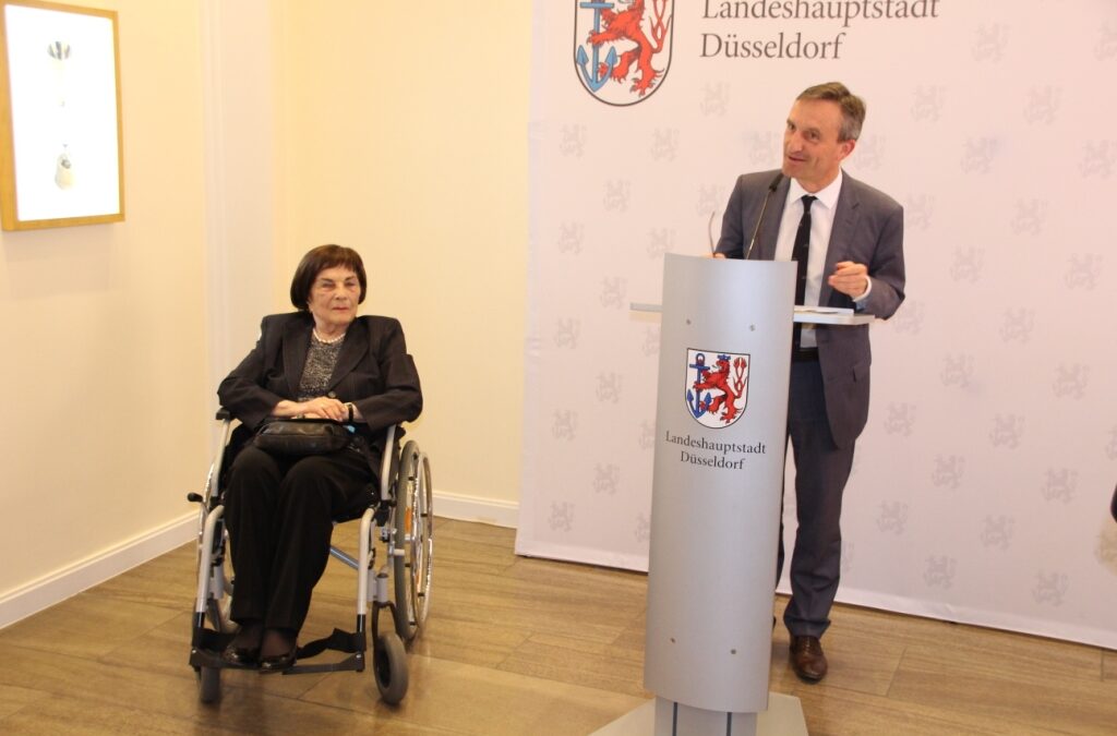 Ehrenraum für Friedrich Becker im Rathaus eröffnet