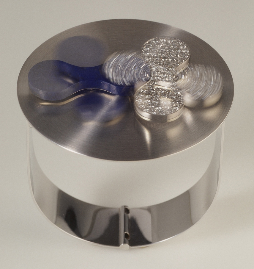 prof_friedrich_becker_website_werke_kinetischer_schmuck_1969